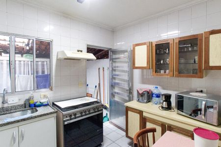Cozinha de casa de condomínio para alugar com 2 quartos, 72m² em Vila Isolina Mazzei, São Paulo