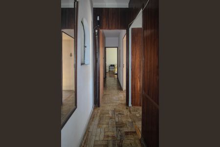 Apartamento à venda com 238m², 7 quartos e sem vaga Apartamento à venda com 238m², 7 quartos e sem vagacorredor