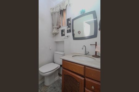 Apartamento à venda com 238m², 7 quartos e sem vaga Apartamento à venda com 238m², 7 quartos e sem vagaBanheiro