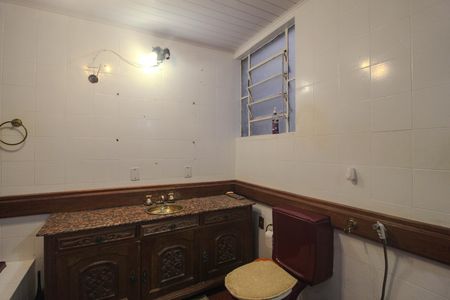 Apartamento à venda com 238m², 7 quartos e sem vaga Apartamento à venda com 238m², 7 quartos e sem vagaBanheiro da suite