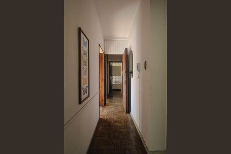 Apartamento à venda com 238m², 7 quartos e sem vaga Apartamento à venda com 238m², 7 quartos e sem vagacorredor