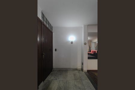 Apartamento à venda com 238m², 7 quartos e sem vaga Apartamento à venda com 238m², 7 quartos e sem vagaEntrada