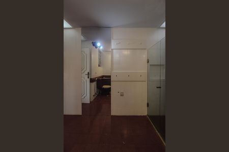 Apartamento à venda com 238m², 7 quartos e sem vaga Apartamento à venda com 238m², 7 quartos e sem vagaBanheiro da suite