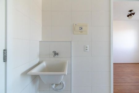 Área de Serviço de apartamento para alugar com 1 quarto, 28m² em Jardim Itacolomi, São Paulo