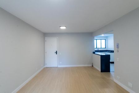Apartamento à venda com 74m², 3 quartos e 1 vaga Apartamento à venda com 74m², 3 quartos e 1 vagaSala