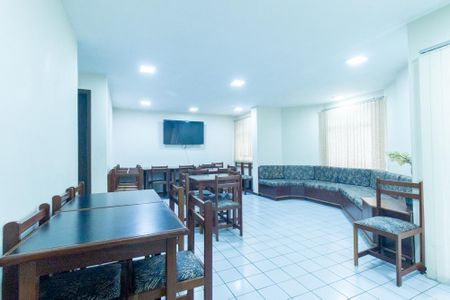 Apartamento à venda com 74m², 3 quartos e 1 vaga Apartamento à venda com 74m², 3 quartos e 1 vagaÁrea comum - Salão de festas