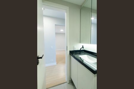 Apartamento à venda com 74m², 3 quartos e 1 vaga Apartamento à venda com 74m², 3 quartos e 1 vagaBanheiro Social
