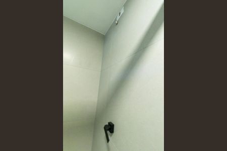 Apartamento à venda com 74m², 3 quartos e 1 vaga Apartamento à venda com 74m², 3 quartos e 1 vagaBanheiro Social