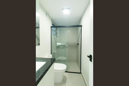 Apartamento à venda com 74m², 3 quartos e 1 vaga Apartamento à venda com 74m², 3 quartos e 1 vagaBanheiro Social
