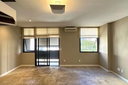 Apartamento para alugar com 160m², 2 quartos e 1 vaga