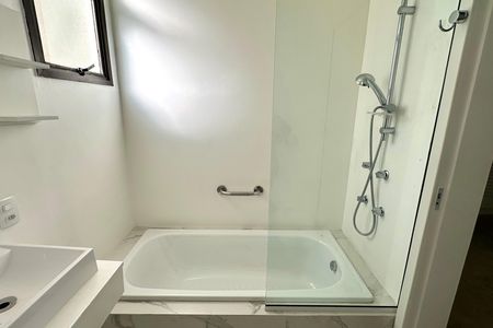 Apartamento para alugar com 160m², 2 quartos e 1 vaga