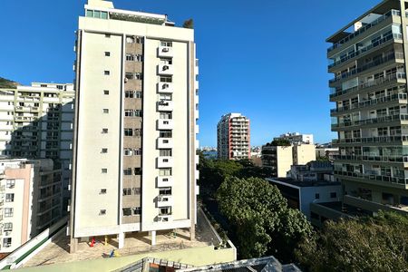Apartamento para alugar com 160m², 2 quartos e 1 vaga