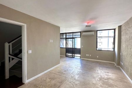 Apartamento para alugar com 160m², 2 quartos e 1 vaga