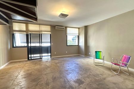 Apartamento para alugar com 160m², 2 quartos e 1 vaga