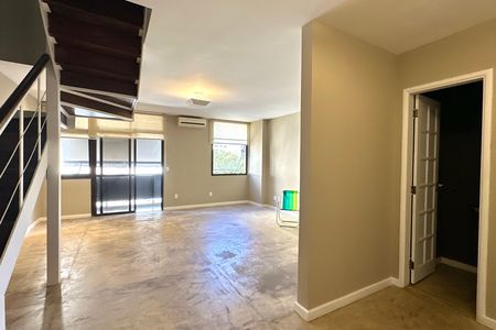 Apartamento para alugar com 160m², 2 quartos e 1 vaga