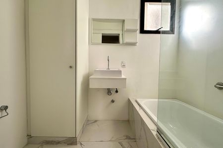 Apartamento para alugar com 160m², 2 quartos e 1 vaga