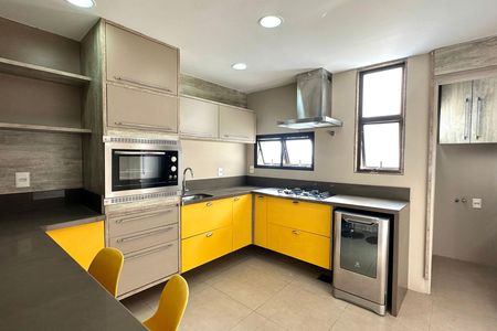 Apartamento para alugar com 160m², 2 quartos e 1 vaga