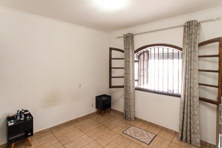 Casa à venda com 160m², 2 quartos e 2 vagas Casa à venda com 160m², 2 quartos e 2 vagasSuíte