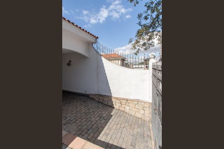 Casa à venda com 160m², 2 quartos e 2 vagas Casa à venda com 160m², 2 quartos e 2 vagasGaragem