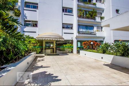 Apartamento à venda com 107m², 3 quartos e 1 vagaÁrea comum
