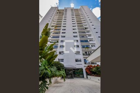 Apartamento à venda com 107m², 3 quartos e 1 vagaFachada
