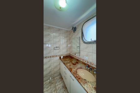 Apartamento à venda com 107m², 3 quartos e 1 vagaBanheiro da Suíte