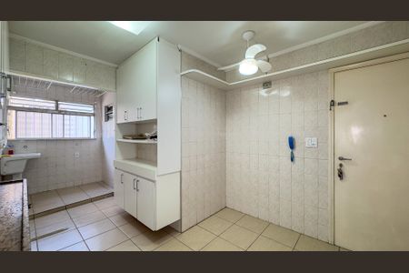Apartamento à venda com 107m², 3 quartos e 1 vagaCozinha e Área de Serviço