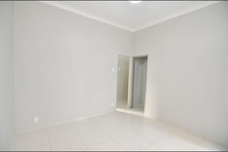 Casa para alugar com 73m², 2 quartos e 1 vaga Casa para alugar com 73m², 2 quartos e 1 vagaSala
