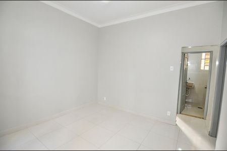Sala de casa para alugar com 2 quartos, 73m² em Vila Isabel, Rio de Janeiro