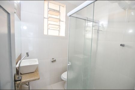 Casa para alugar com 73m², 2 quartos e 1 vaga Casa para alugar com 73m², 2 quartos e 1 vagaBanheiro