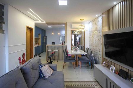 Casa à venda com 3 quartos, 125m² em Jardim Vila Formosa, São Paulo