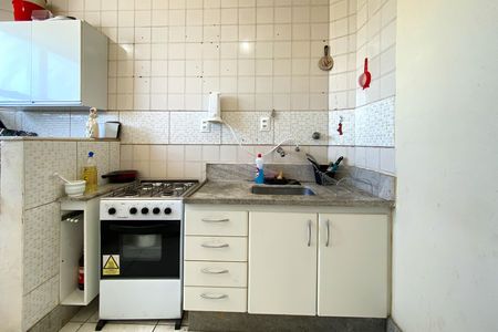 Cozinha de apartamento à venda com 2 quartos, 58m² em Carlos Prates, Belo Horizonte