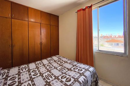 Apartamento à venda com 58m², 2 quartos e 1 vagaQuarto 2