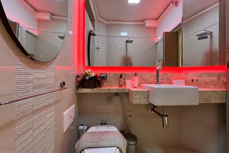 Apartamento para alugar com 79m², 2 quartos e sem vaga Apartamento para alugar com 79m², 2 quartos e sem vagaBanheiro social