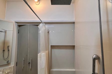 Apartamento para alugar com 79m², 2 quartos e sem vaga Apartamento para alugar com 79m², 2 quartos e sem vagaBanheiro social