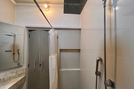 Apartamento para alugar com 79m², 2 quartos e sem vaga Apartamento para alugar com 79m², 2 quartos e sem vagaBanheiro social