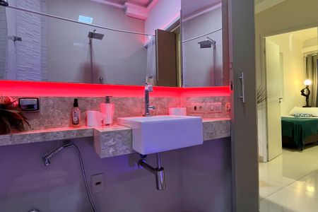 Banheiro Social de apartamento para alugar com 2 quartos, 79m² em Ipanema, Rio de Janeiro
