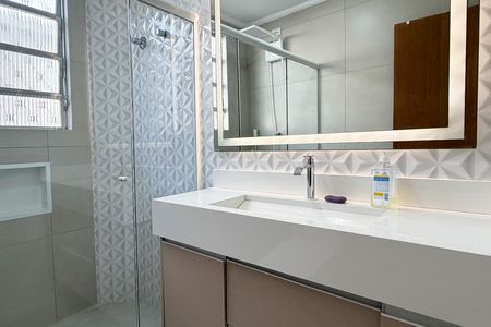 Apartamento para alugar com 70m², 2 quartos e 2 vagasBanheiro