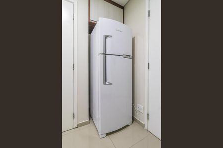 Cozinha de kitnet/studio para alugar com 1 quarto, 27m² em Bethaville I, Barueri