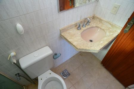 Banheiro Social de apartamento à venda com 2 quartos, 60m² em Jacarepaguá, Rio de Janeiro