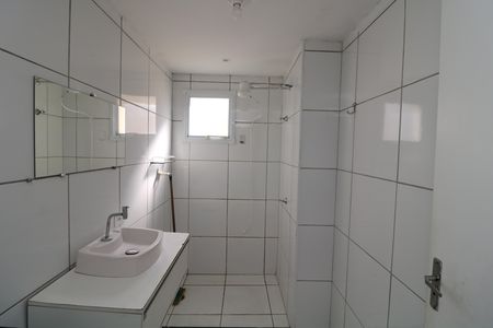 Banheiro de apartamento para alugar com 2 quartos, 50m² em Parque Boa Esperança, São Paulo