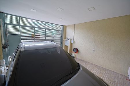 Garagem de casa à venda com 3 quartos, 150m² em Jardim Lisboa, São Paulo