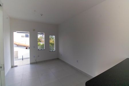 Casa para alugar com 70m², 1 quarto e 1 vaga Casa para alugar com 70m², 1 quarto e 1 vagaSala