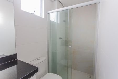 Apartamento à venda com 77m², 3 quartos e 2 vagas Apartamento à venda com 77m², 3 quartos e 2 vagasBanheiro da Suíte