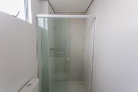 Apartamento à venda com 77m², 3 quartos e 2 vagas Apartamento à venda com 77m², 3 quartos e 2 vagasBanheiro da Suíte