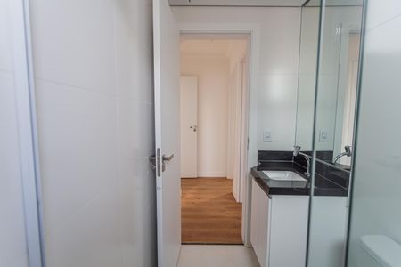 Apartamento à venda com 77m², 3 quartos e 2 vagas Apartamento à venda com 77m², 3 quartos e 2 vagasBanheiro Social