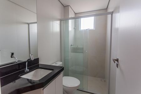Apartamento à venda com 77m², 3 quartos e 2 vagas Apartamento à venda com 77m², 3 quartos e 2 vagasBanheiro Social