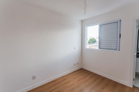 Apartamento à venda com 77m², 3 quartos e 2 vagas Apartamento à venda com 77m², 3 quartos e 2 vagasSuíte