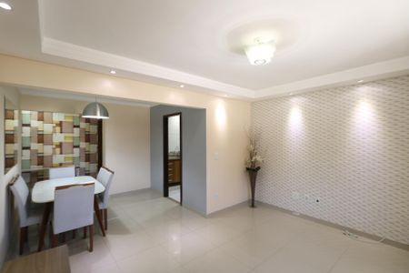 Apartamento para alugar com 90m², 3 quartos e 2 vagas Apartamento para alugar com 90m², 3 quartos e 2 vagasSala