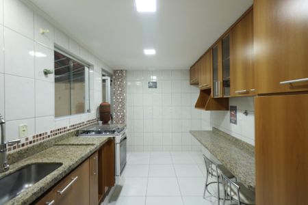 Apartamento para alugar com 90m², 3 quartos e 2 vagas Apartamento para alugar com 90m², 3 quartos e 2 vagasCozinha